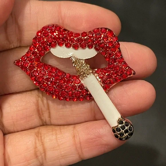 Red Crystal Lips Brooch with White Enamel Cigarette - Picture 3 of 3